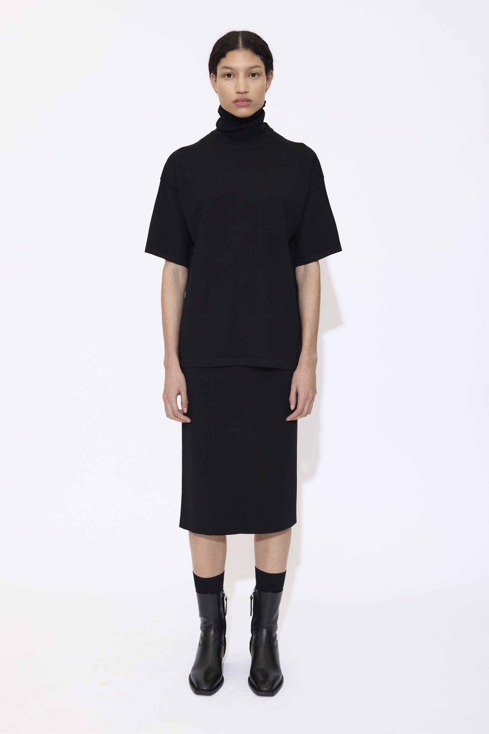 Crew Neck Top In Black Merino Wool - GAUCHERE