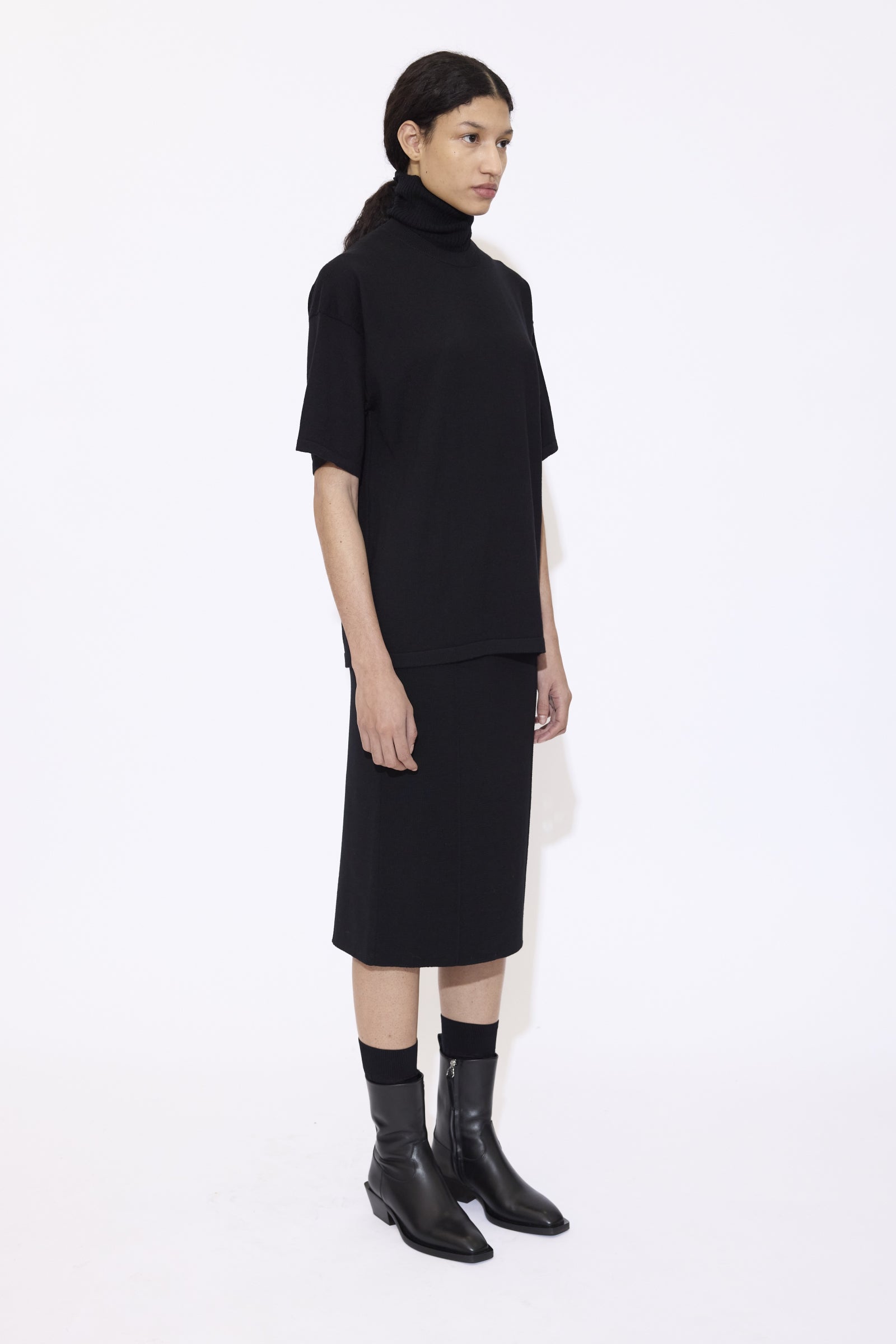 Crew Neck Top In Black Merino Wool - GAUCHERE