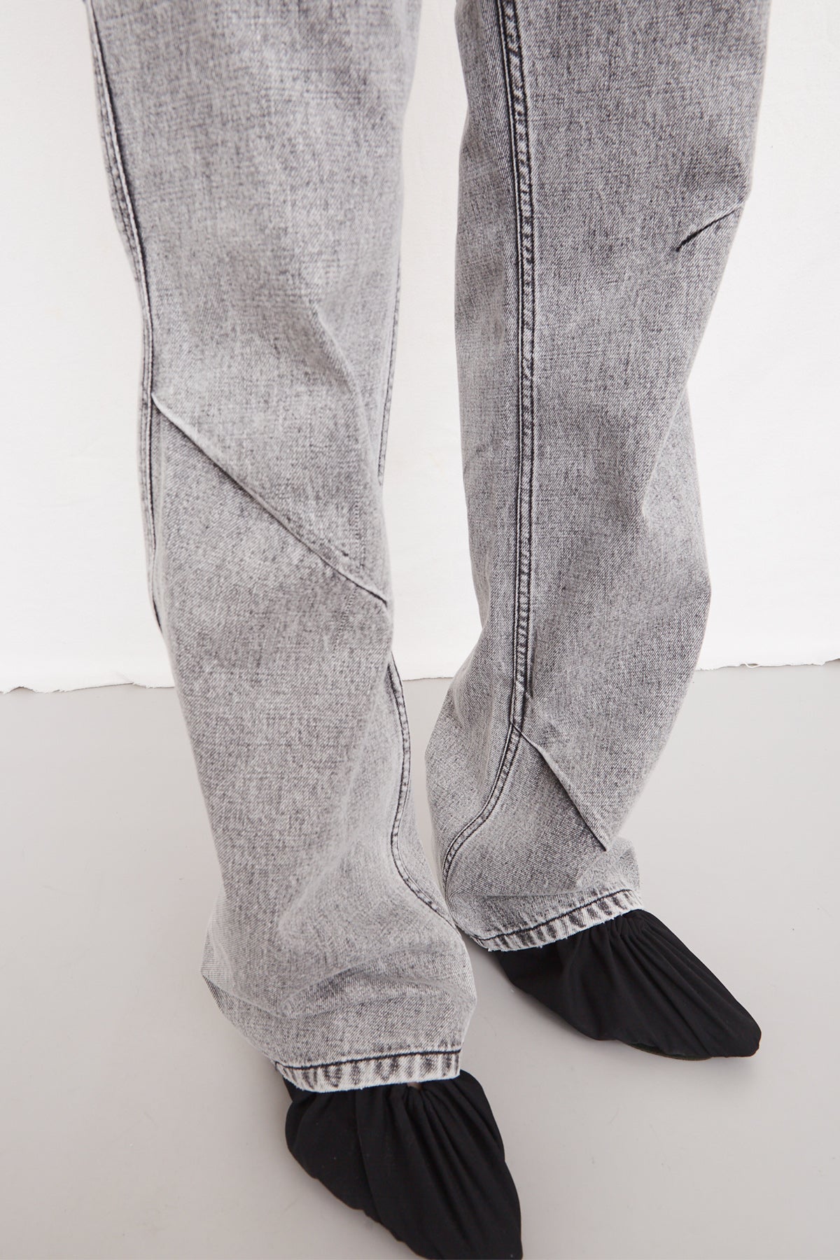 Snow Grey Jeans
